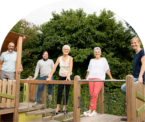 Vorstand der Kita Uhunäscht auf Burg im Garten